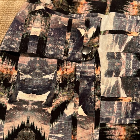 Intermix shorts - Picture 2 of 6